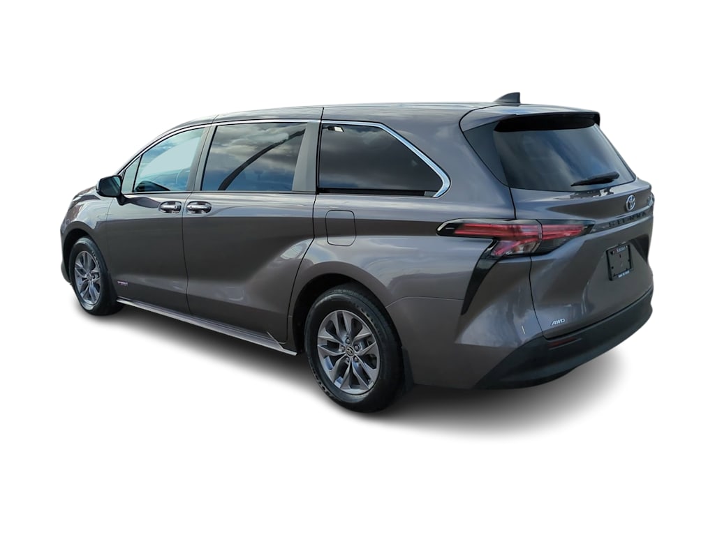 Thumbnail: 2021 Toyota Sienna - 4