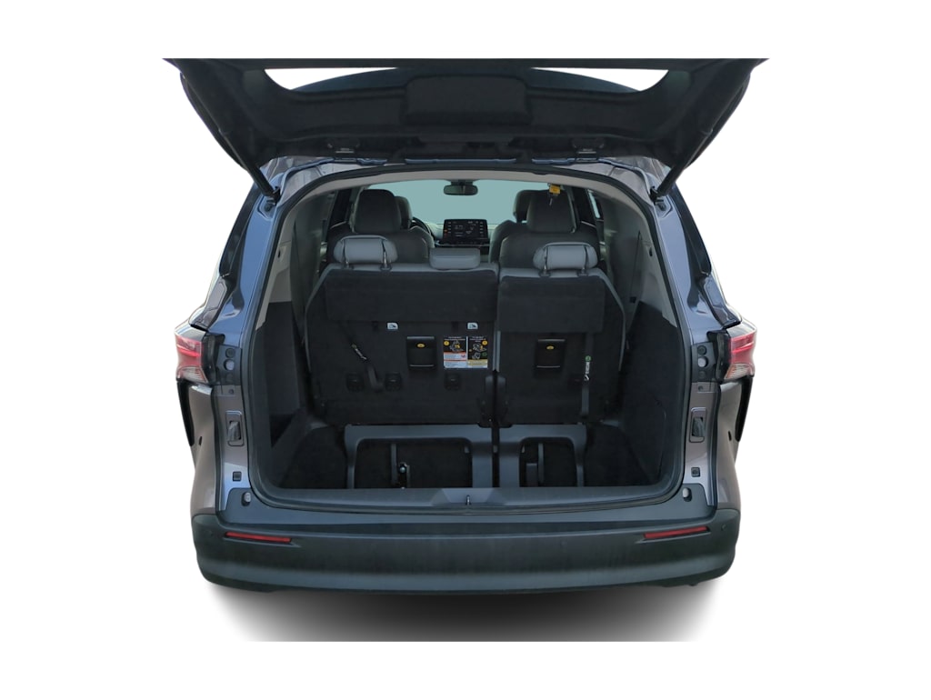Thumbnail: 2021 Toyota Sienna - 16