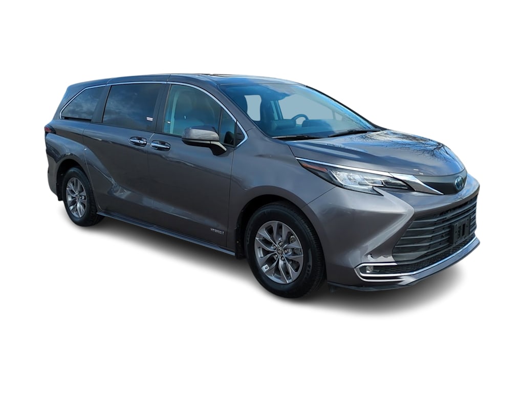 Thumbnail: 2021 Toyota Sienna - 19