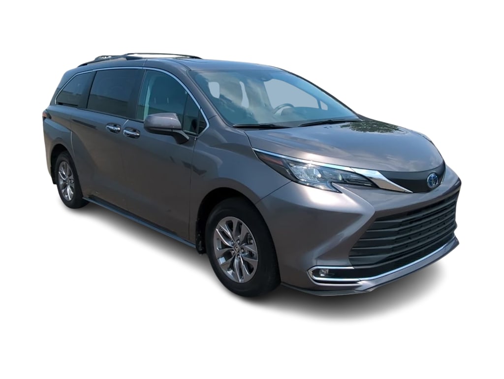 Thumbnail: 2024 Toyota Sienna - 19