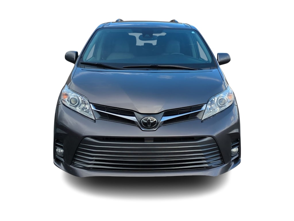 Thumbnail: 2018 Toyota Sienna - 6