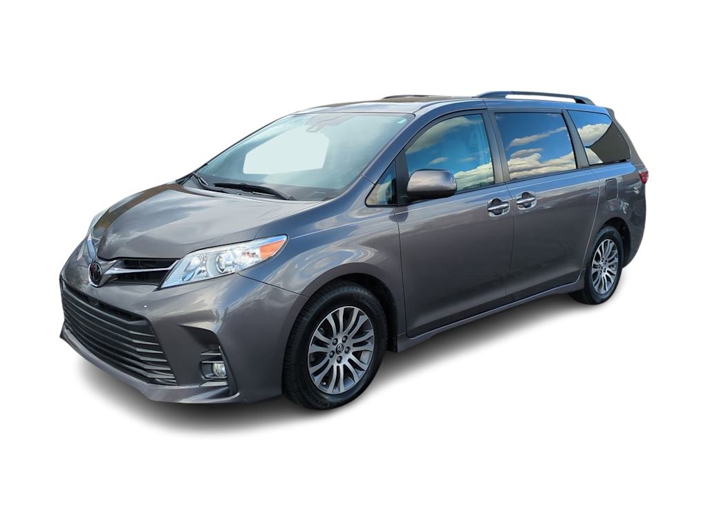 Thumbnail: 2018 Toyota Sienna - 21