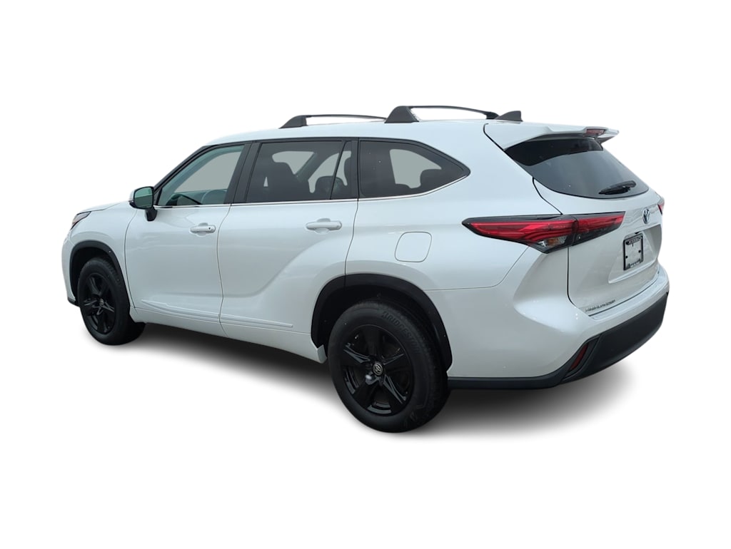 Thumbnail: 2023 Toyota Highlander - 4