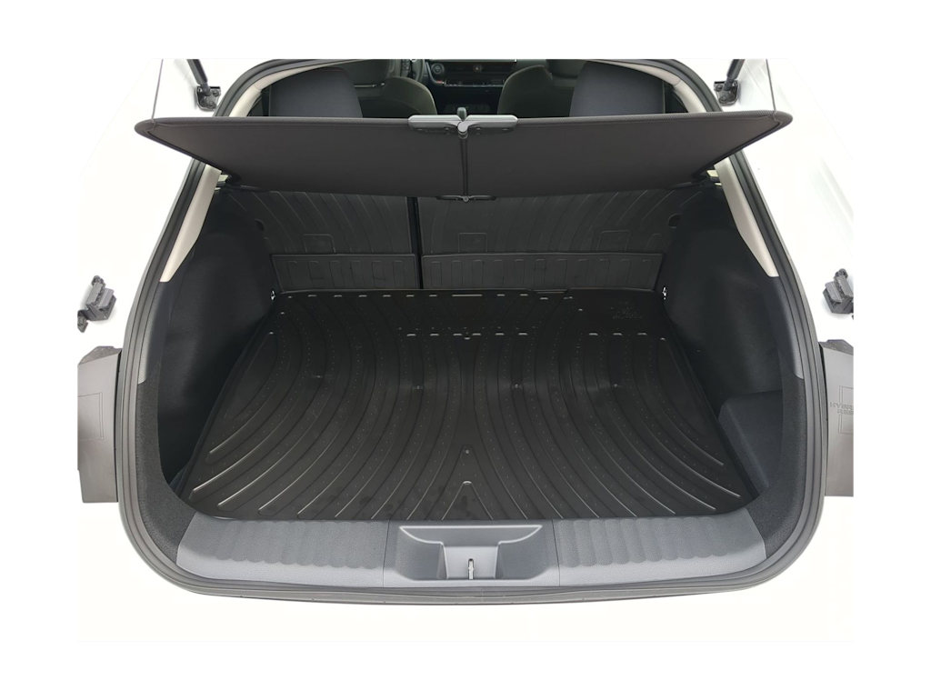 Thumbnail: 2026 Toyota Prius v - 16