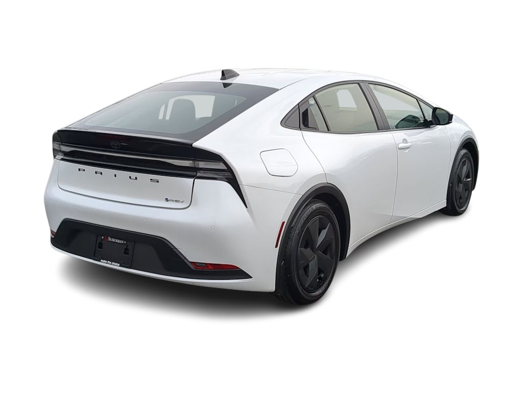 Thumbnail: 2026 Toyota Prius v - 21