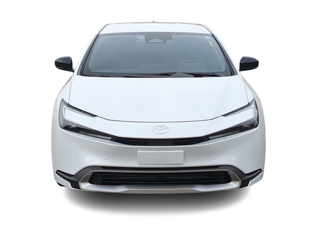 Thumbnail: 2026 Toyota Prius v - 5