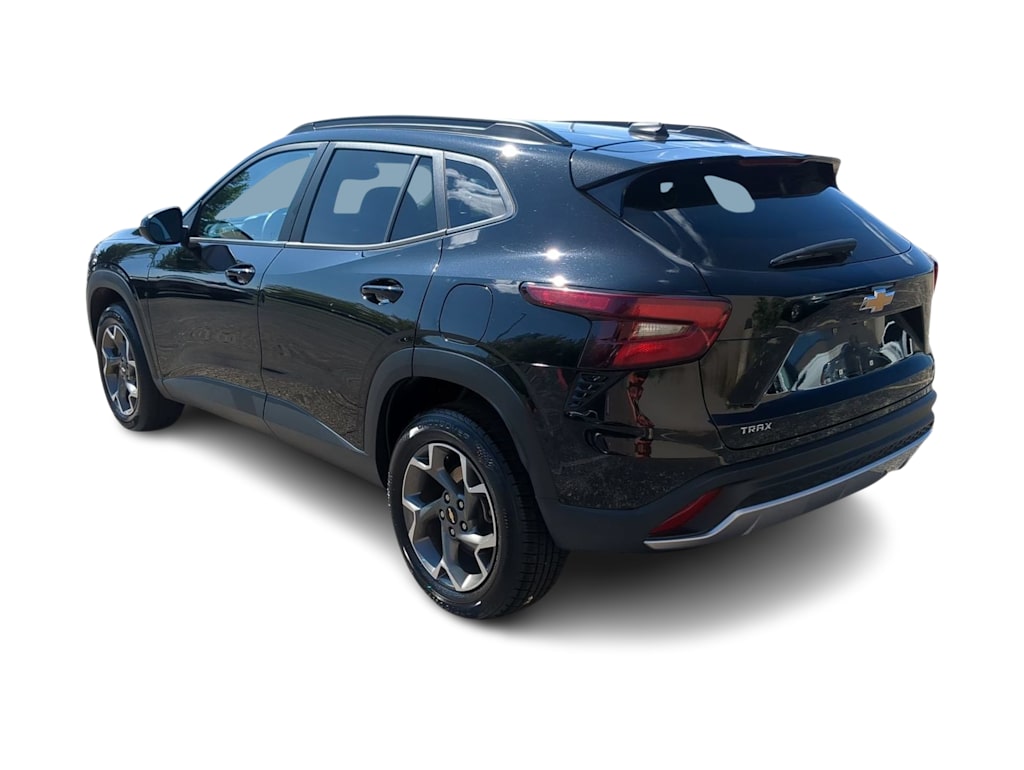 Thumbnail: 2025 Chevrolet Trax - 4