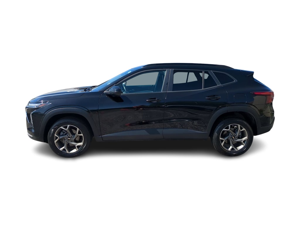 Thumbnail: 2025 Chevrolet Trax - 3
