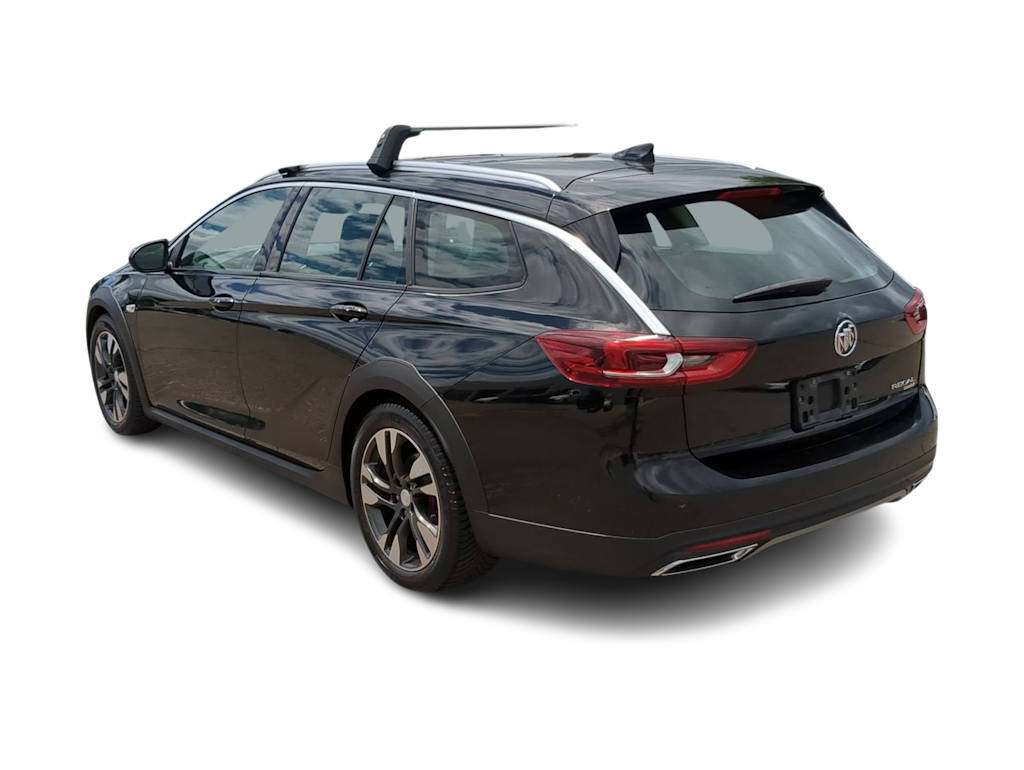 Thumbnail: 2018 Buick Regal - 4