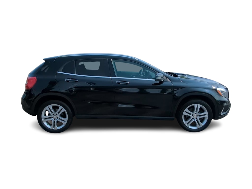 Thumbnail: 2016 Mercedes-Benz GLA - 23