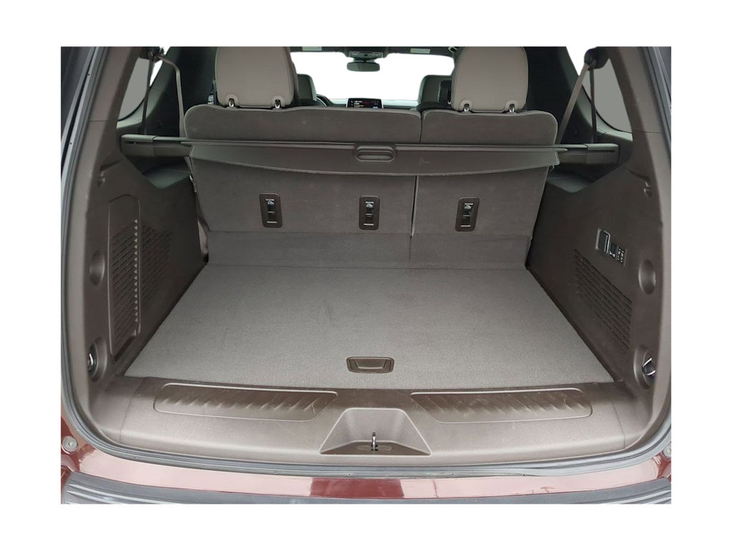 Thumbnail: 2023 GMC Yukon XL - 17