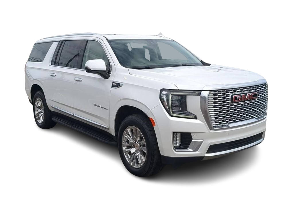 Thumbnail: 2022 GMC Yukon XL - 21