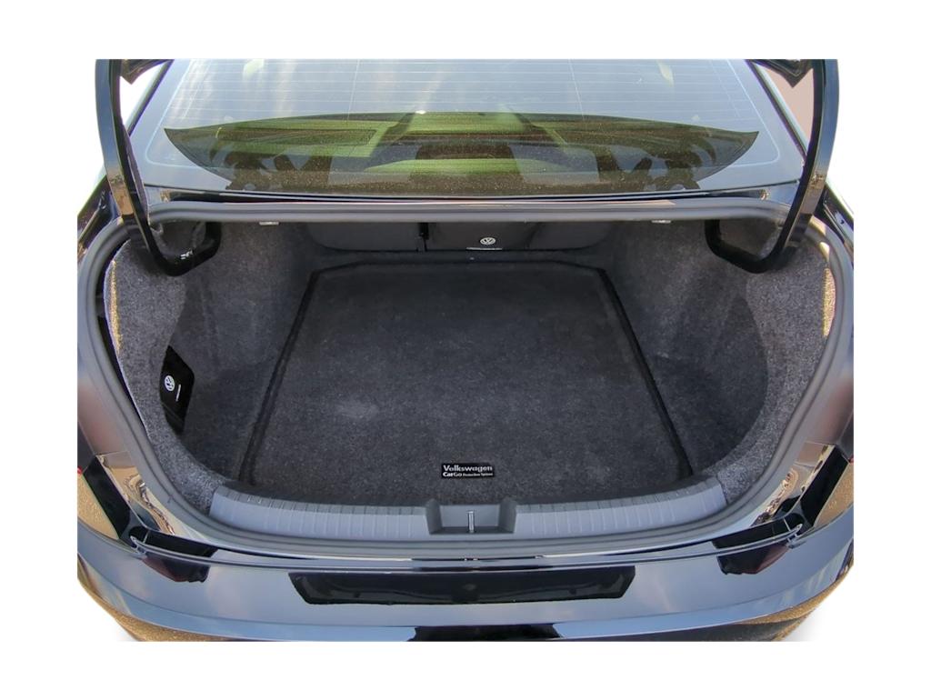 Thumbnail: 2020 Volkswagen Jetta - 17