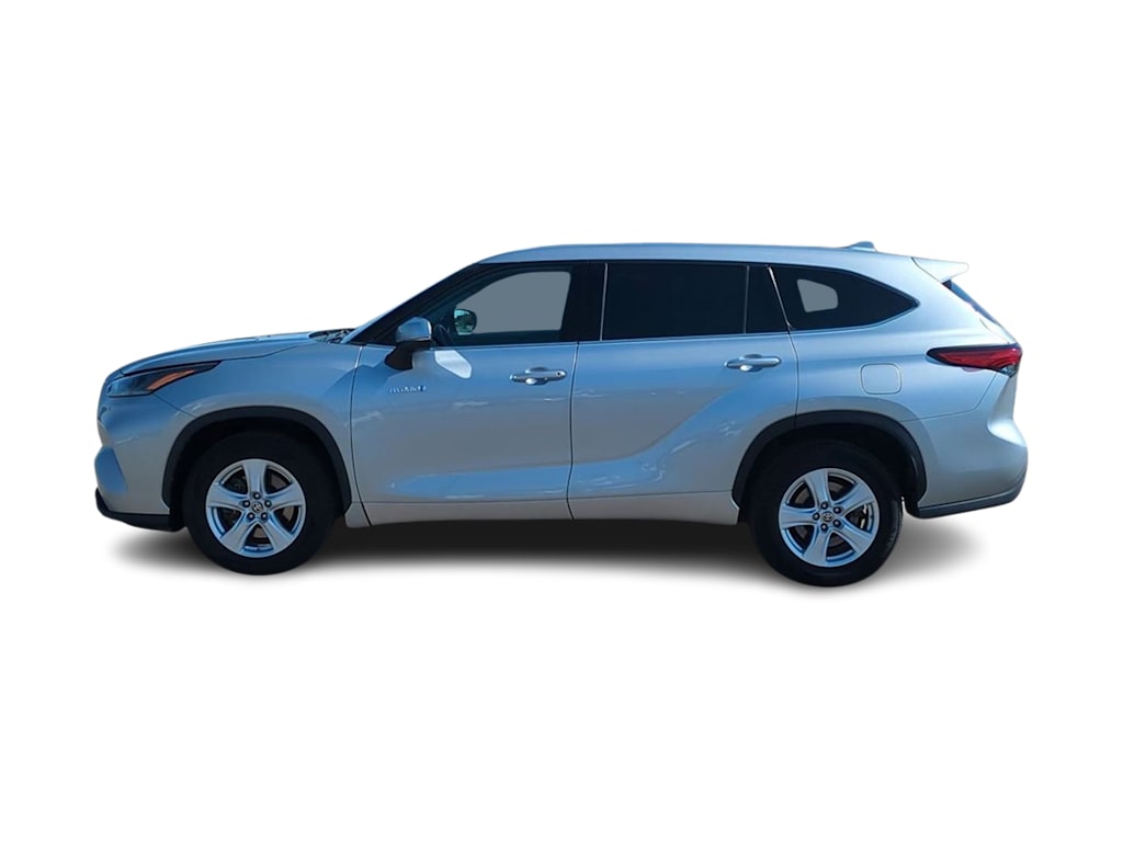 Thumbnail: 2021 Toyota Highlander - 3