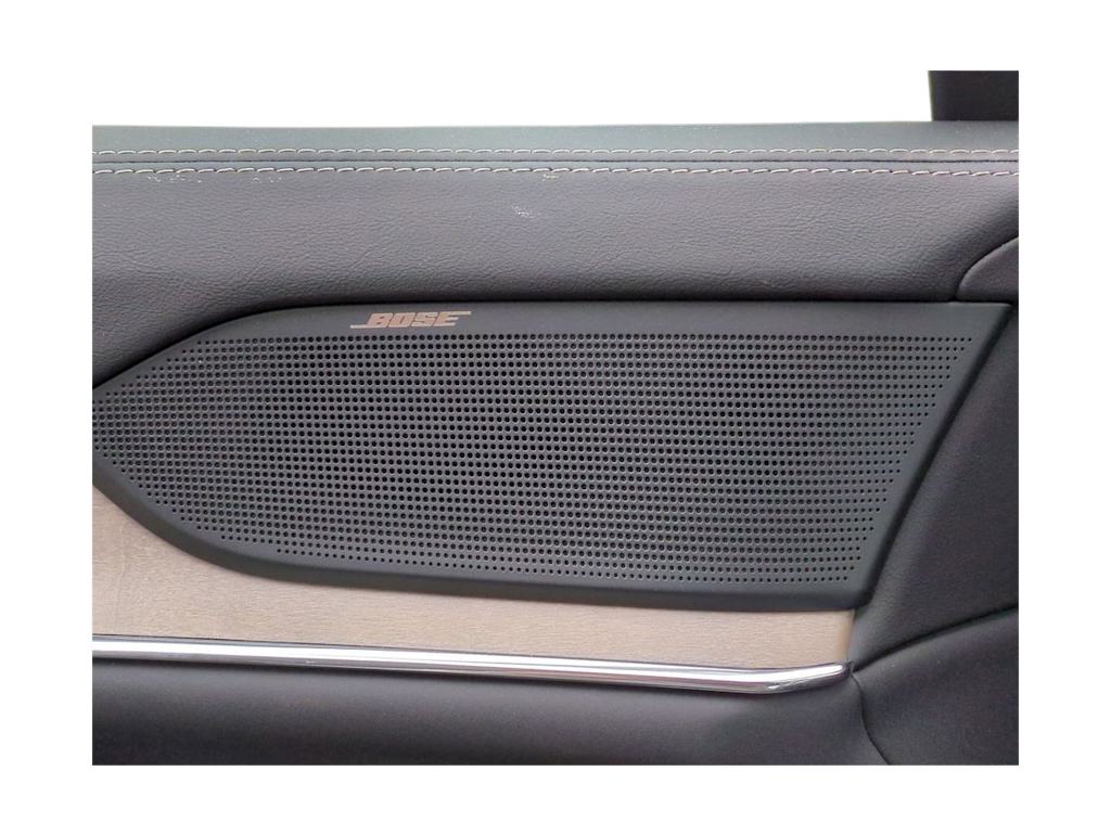 Thumbnail: 2025 Volvo EX90 - 17