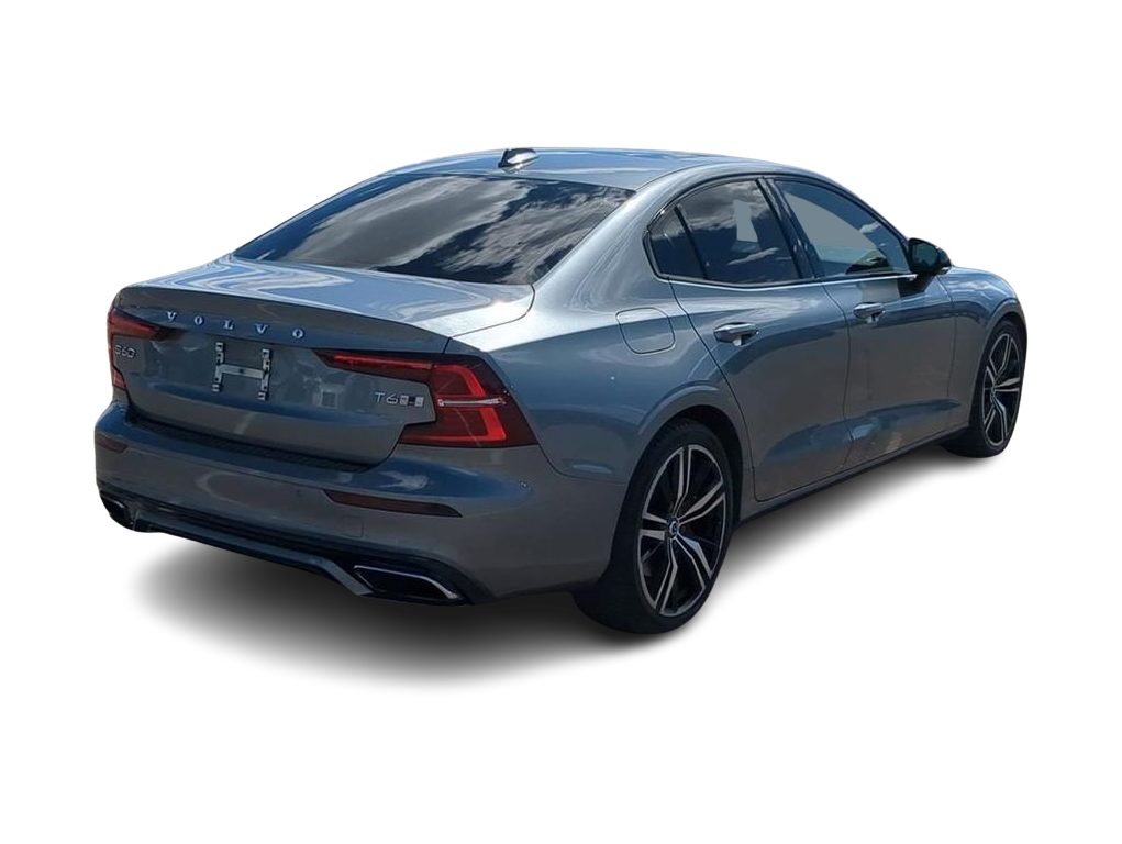 Thumbnail: 2019 Volvo S60 - 18