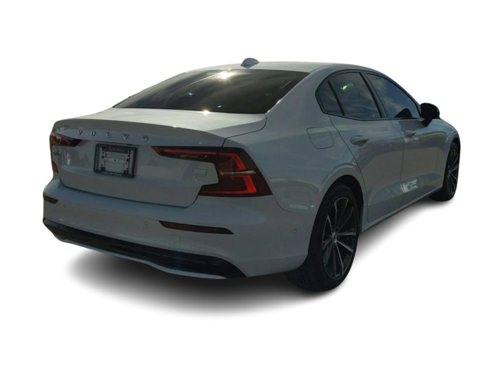 2023 Volvo S60 T8 Plus 17