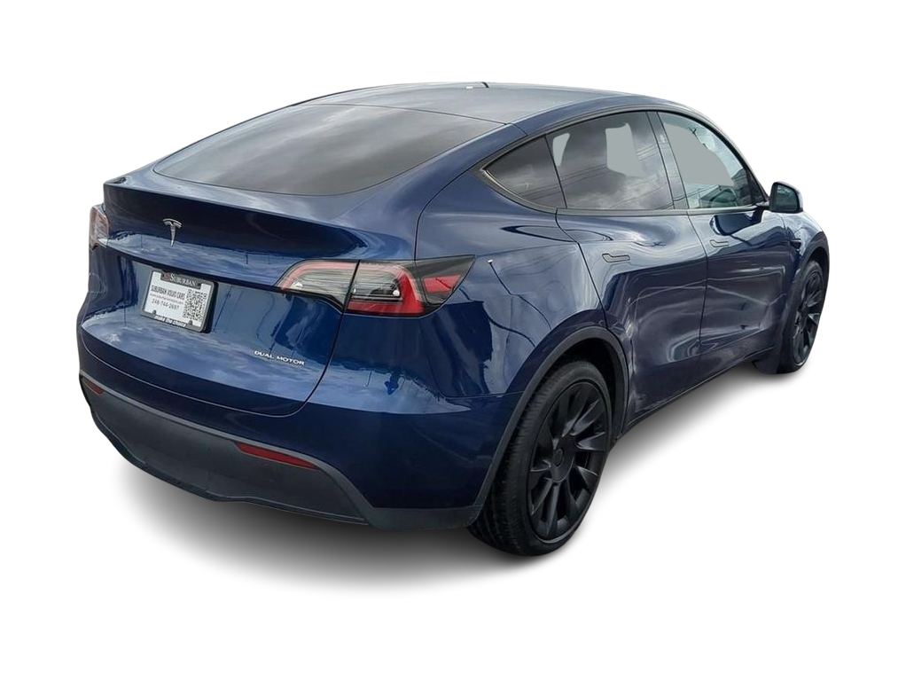 Thumbnail: 2024 Tesla Model Y - 16