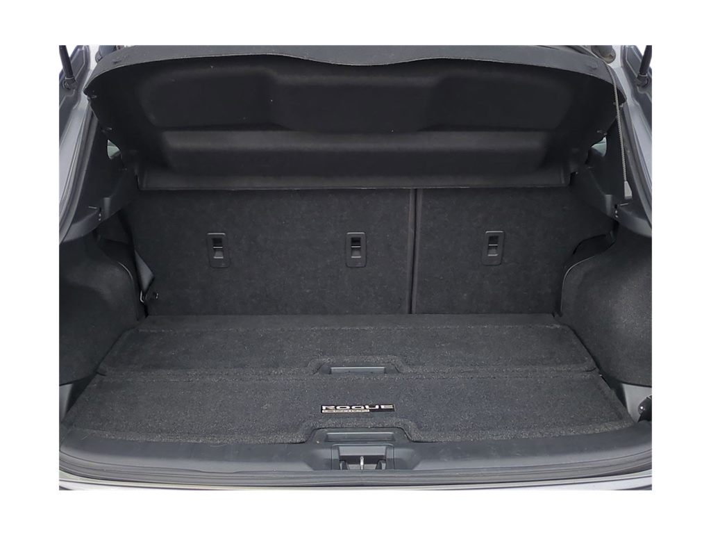 Thumbnail: 2022 Nissan Rogue Sport - 18