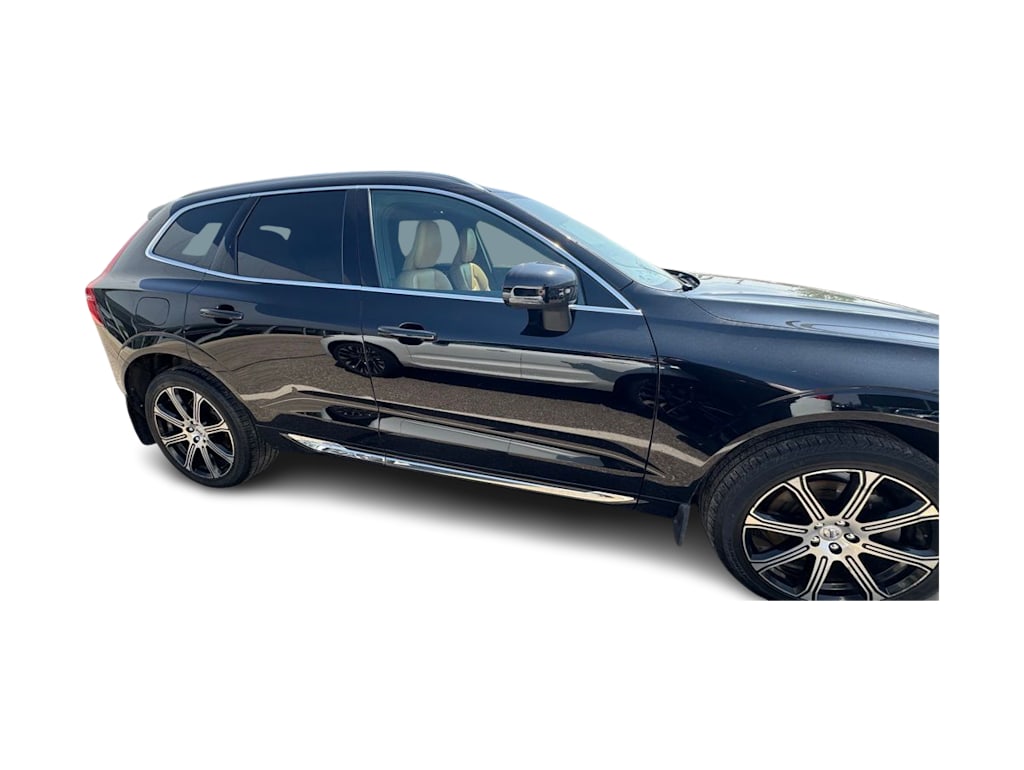Thumbnail: 2019 Volvo XC60 - 16