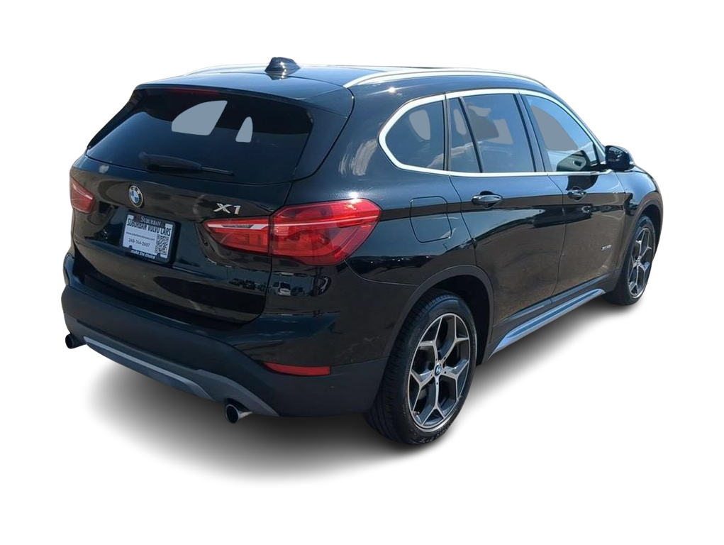 Thumbnail: 2017 BMW X1 - 18