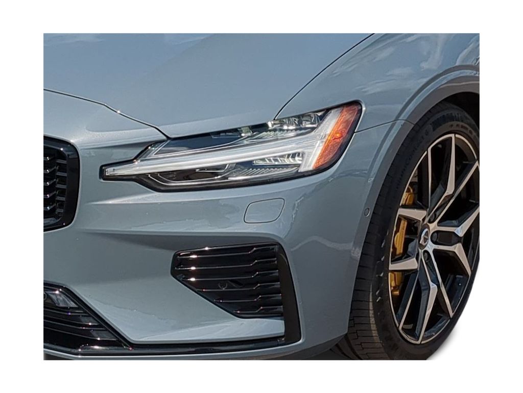 Thumbnail: 2024 Volvo V60 - 21