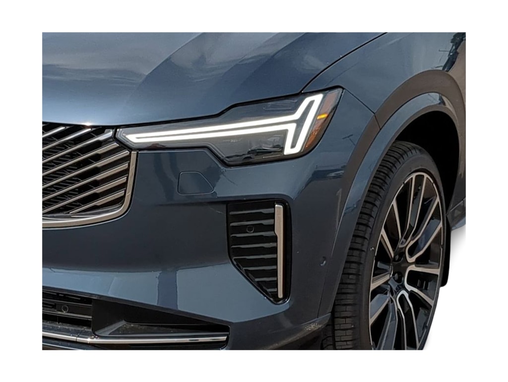 Thumbnail: 2026 Volvo XC90 - 21