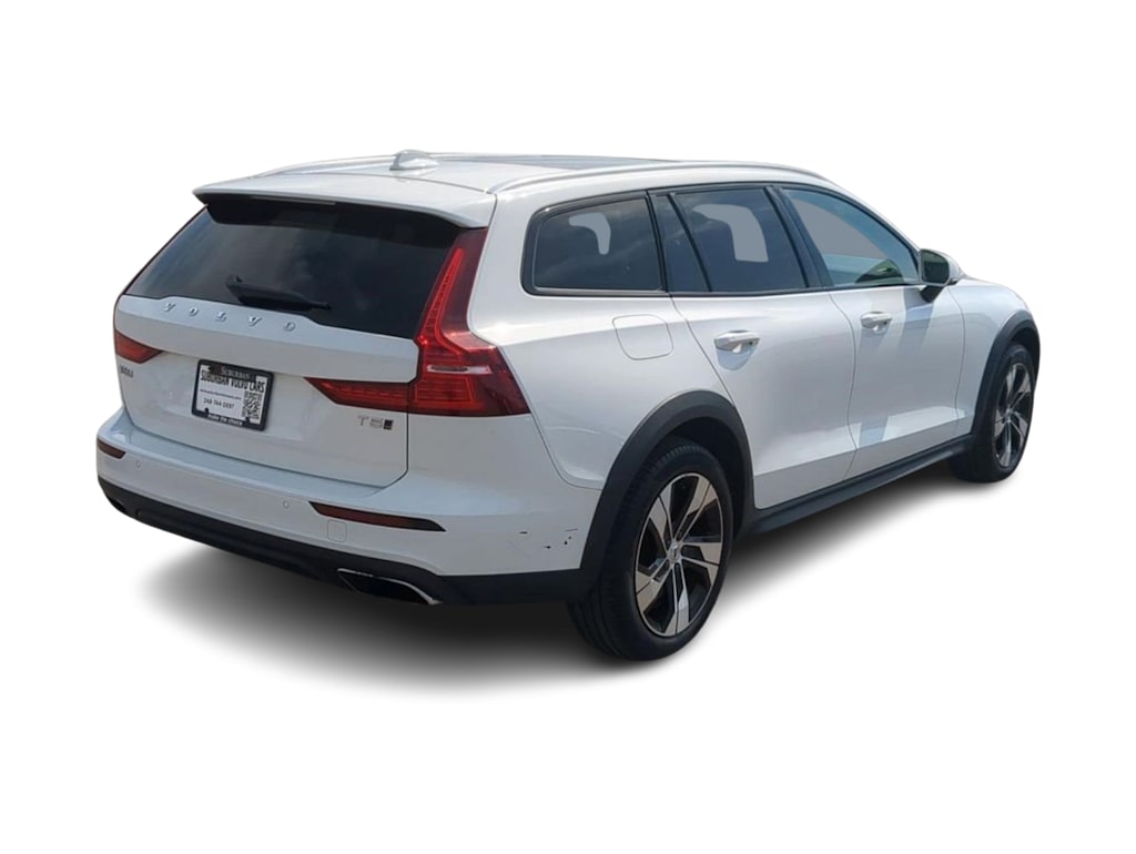 Thumbnail: 2020 Volvo V60 - 18