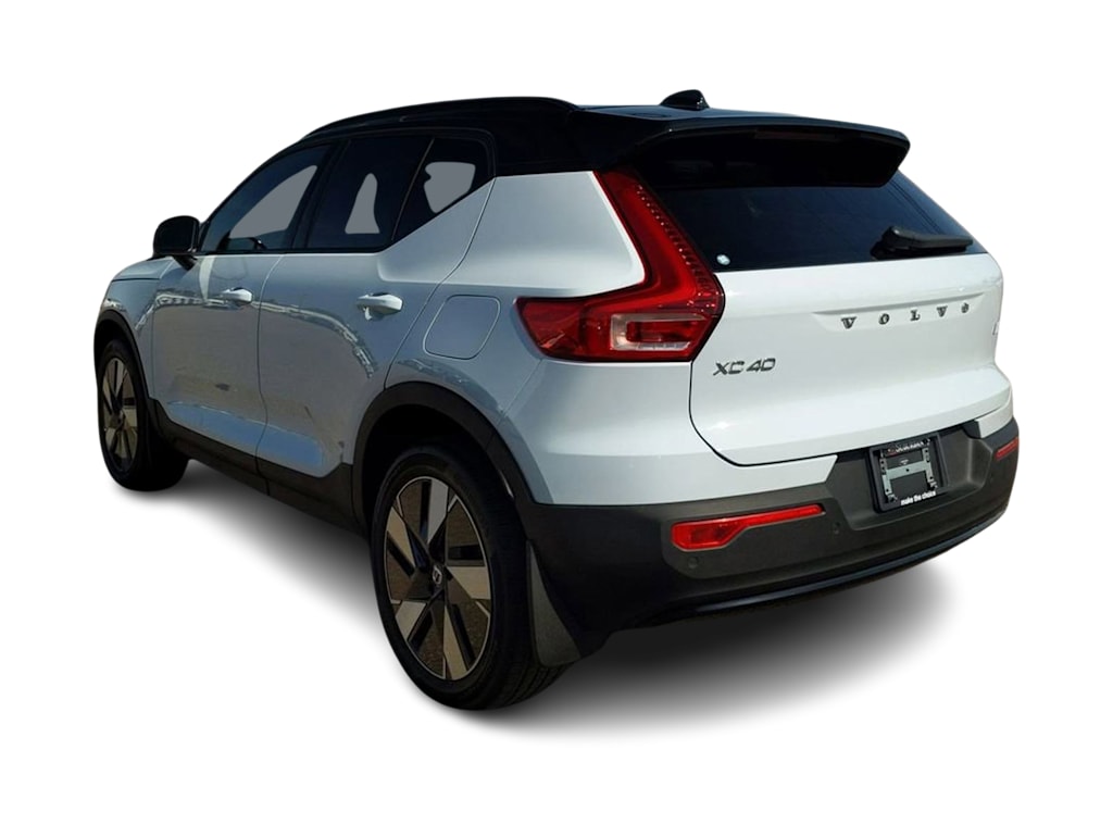 2024 Volvo XC40 Recharge Core 4