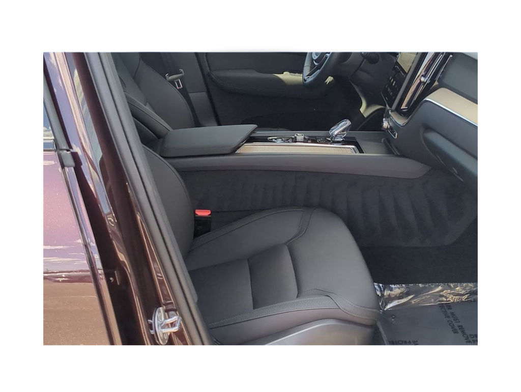Thumbnail: 2026 Volvo XC60 - 24