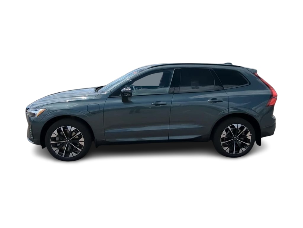 Thumbnail: 2026 Volvo XC60 - 3