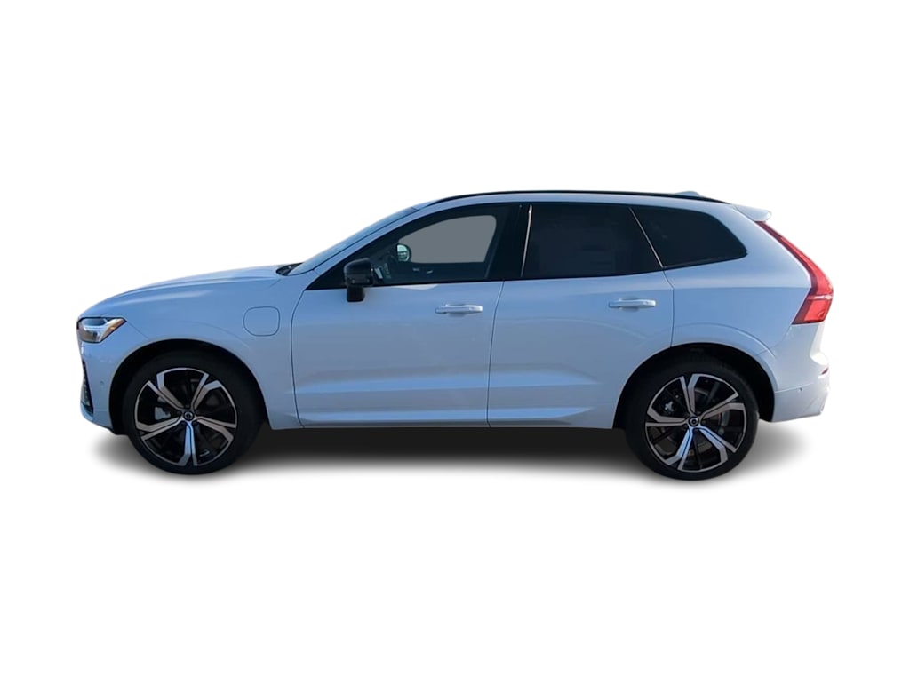 2025 Volvo XC60 T8 Ultimate 3