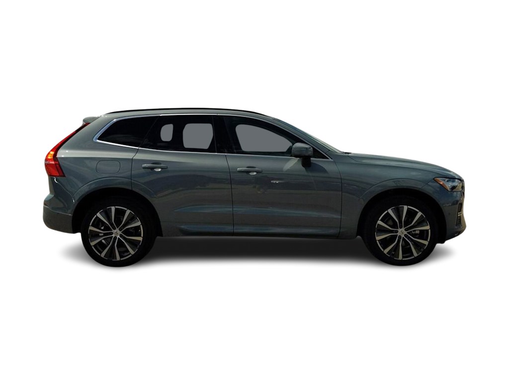 2022 Volvo XC60 B5 Momentum 19