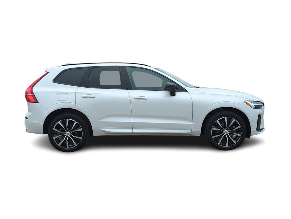 Thumbnail: 2024 Volvo XC60 - 22