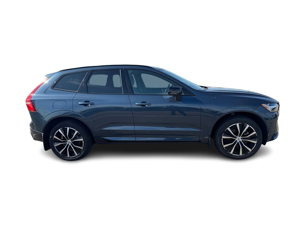 Thumbnail: 2024 Volvo XC60 - 16
