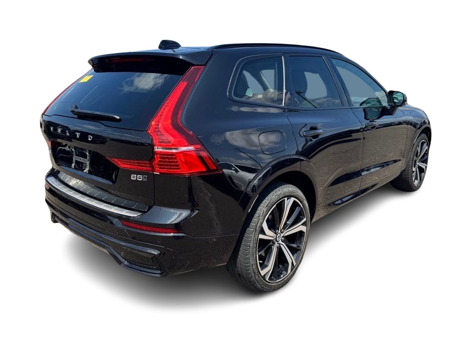 Thumbnail: 2023 Volvo XC60 - 14