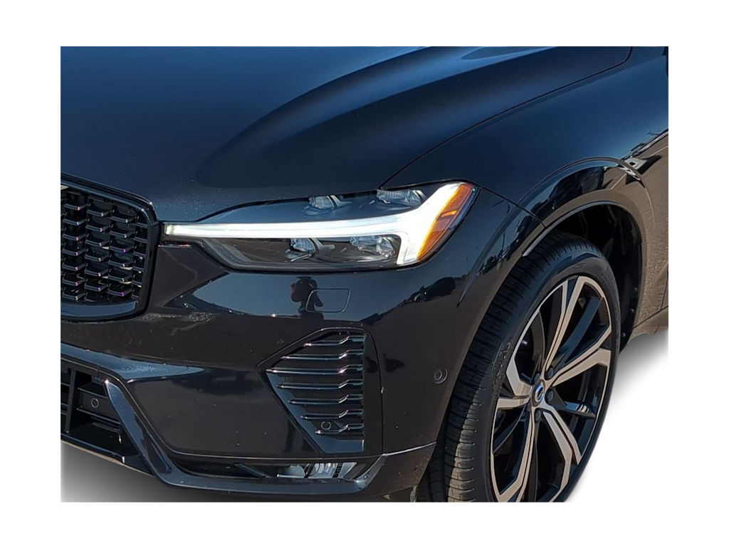 Thumbnail: 2023 Volvo XC60 - 20