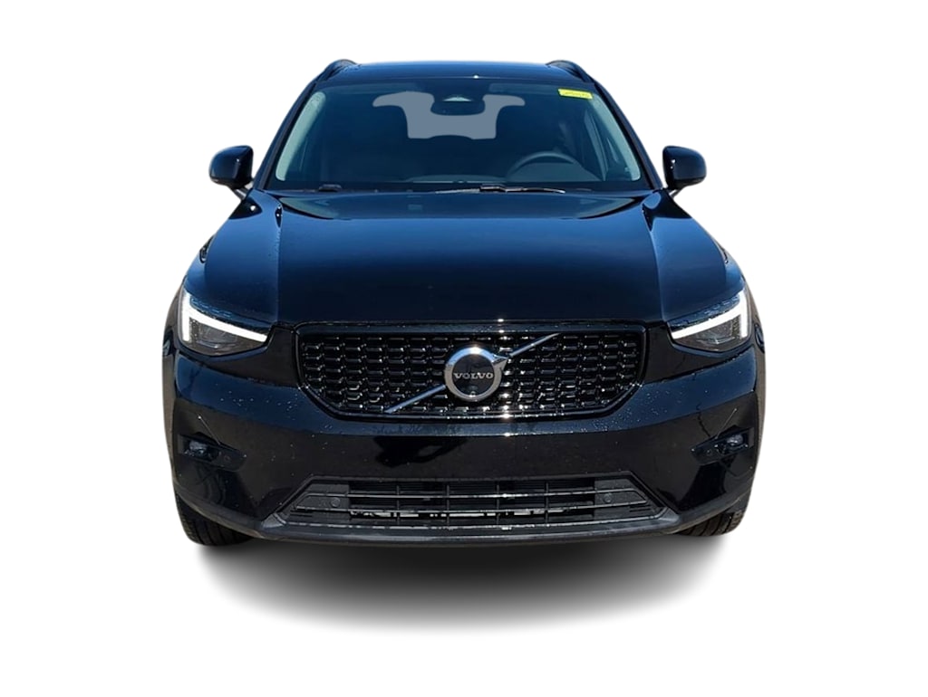 Thumbnail: 2025 Volvo XC40 - 6