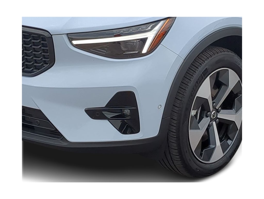 Thumbnail: 2026 Volvo XC40 - 21