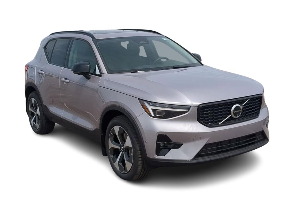 Thumbnail: 2026 Volvo XC40 - 21