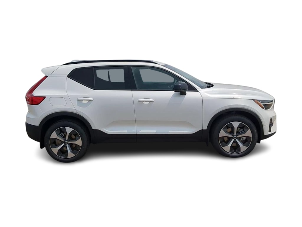 Thumbnail: 2026 Volvo XC40 - 20
