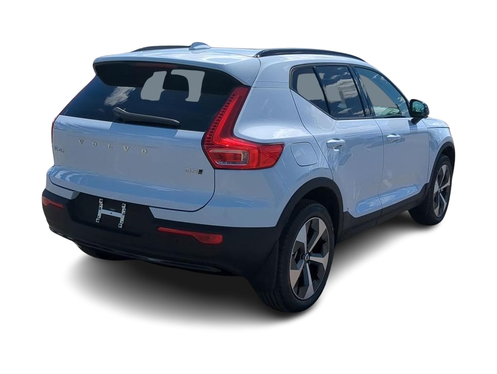 Thumbnail: 2026 Volvo XC40 - 18