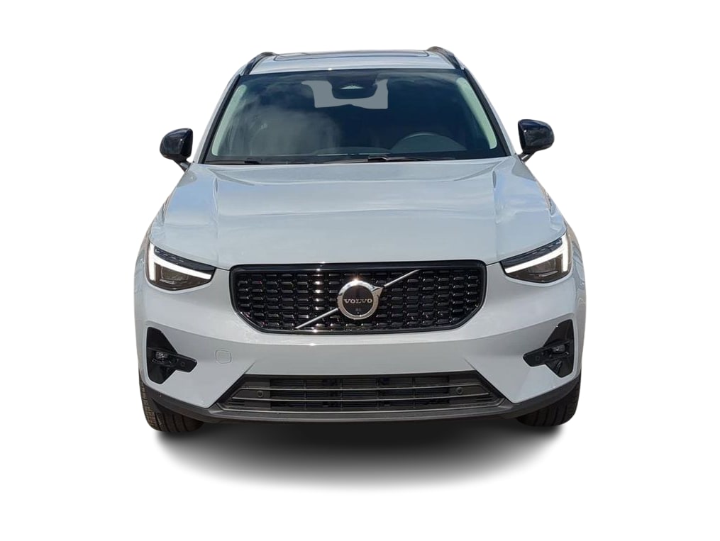Thumbnail: 2026 Volvo XC40 - 6