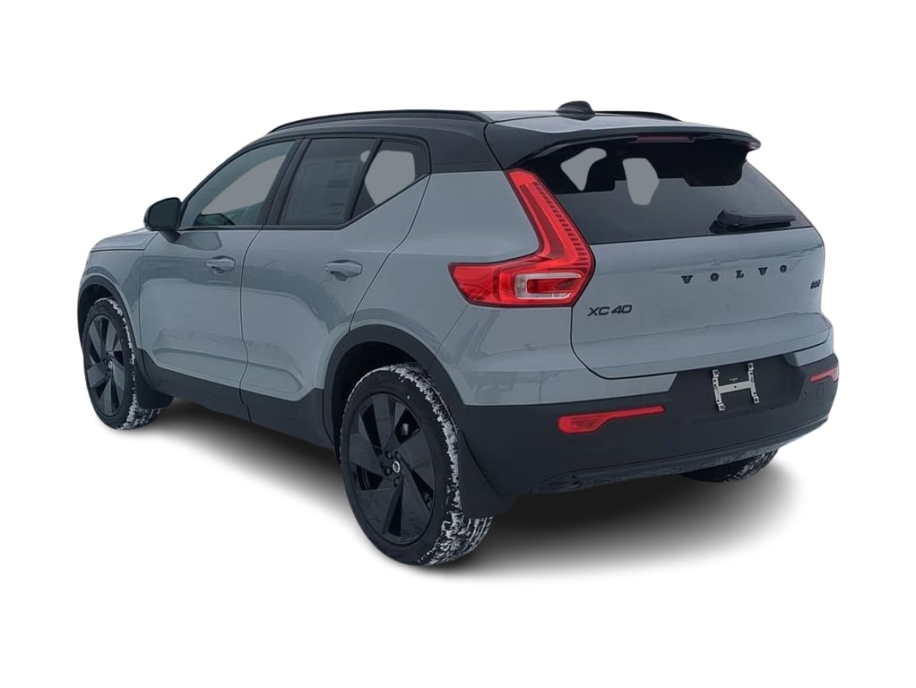 Thumbnail: 2026 Volvo XC40 - 4