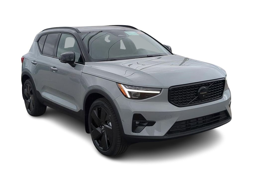Thumbnail: 2026 Volvo XC40 - 21