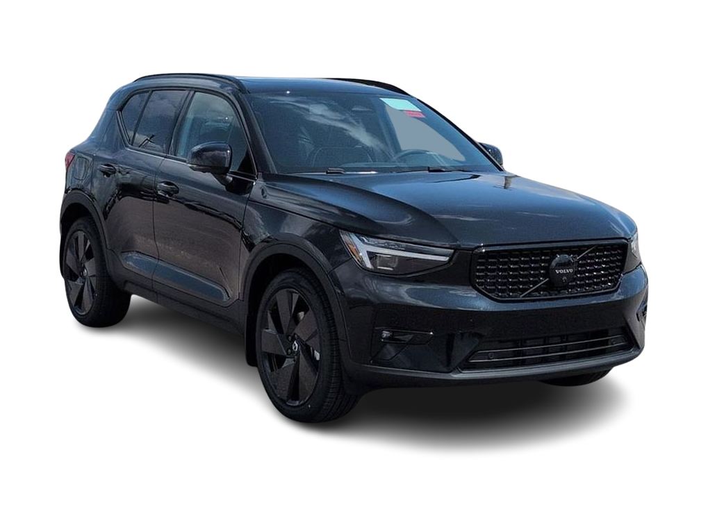 Thumbnail: 2026 Volvo XC40 - 21