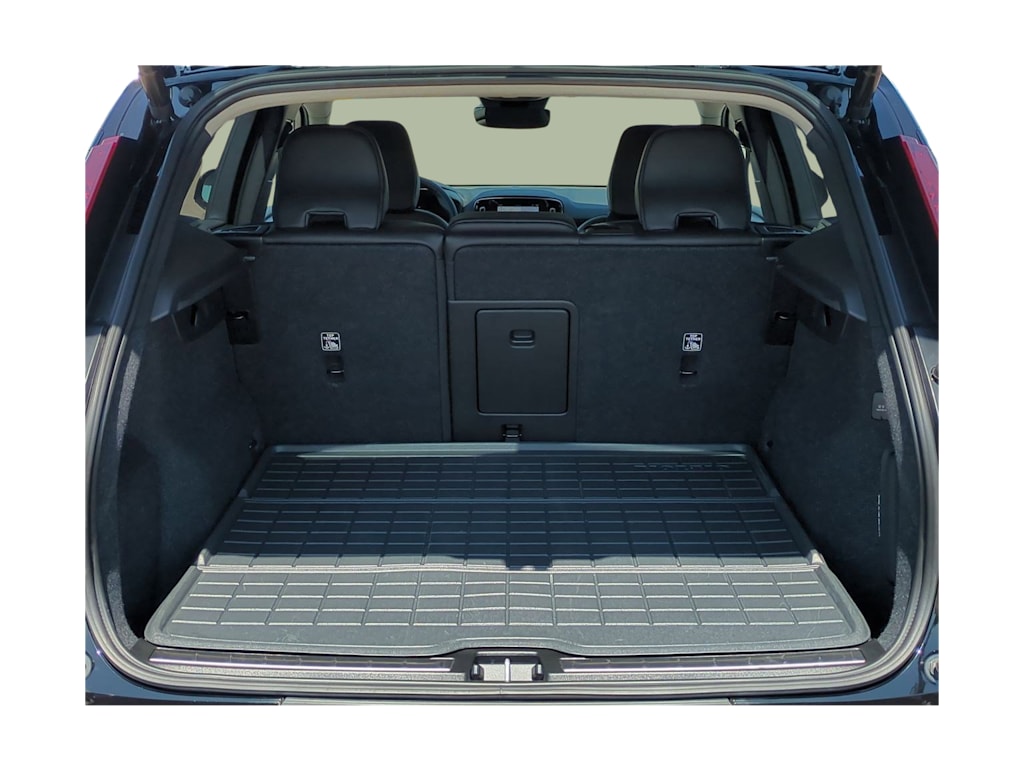 2024 Volvo XC40 B5 Plus 17