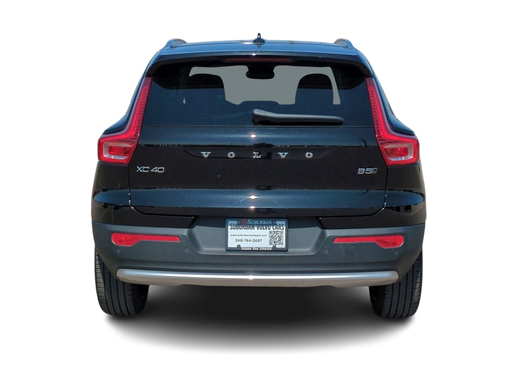 2024 Volvo XC40 B5 Plus 5