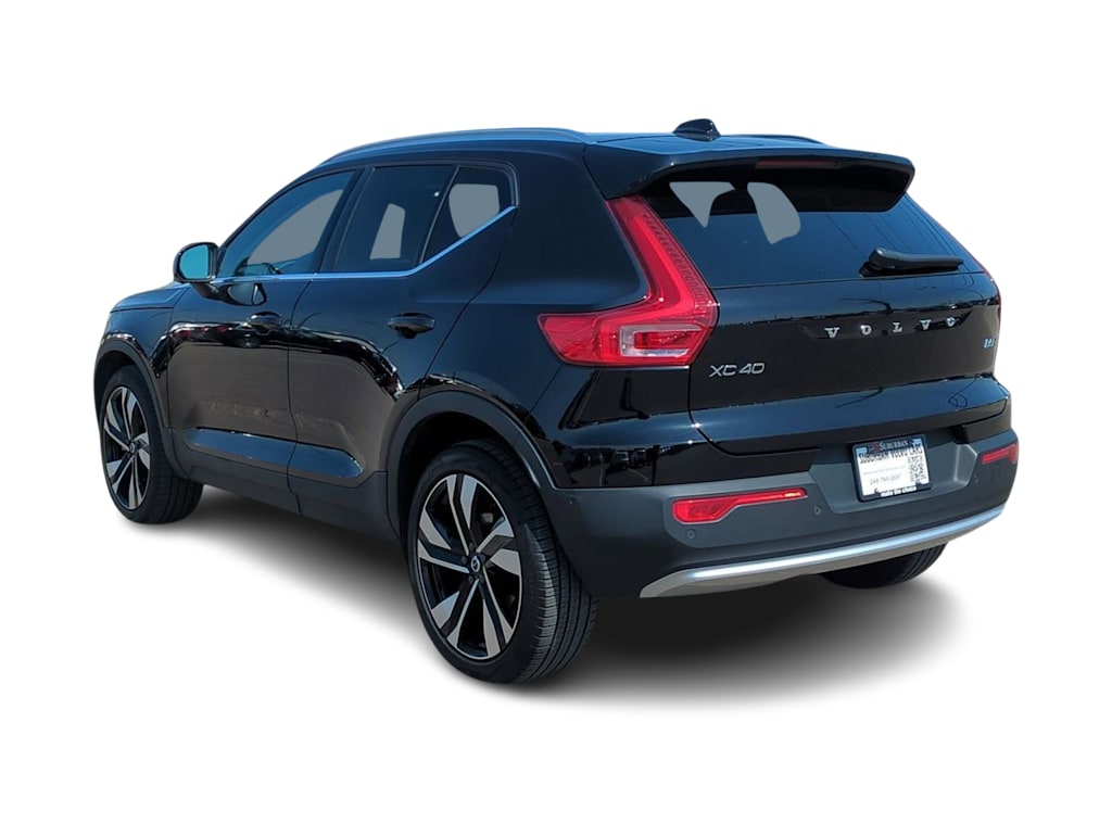 2024 Volvo XC40 B5 Plus 4