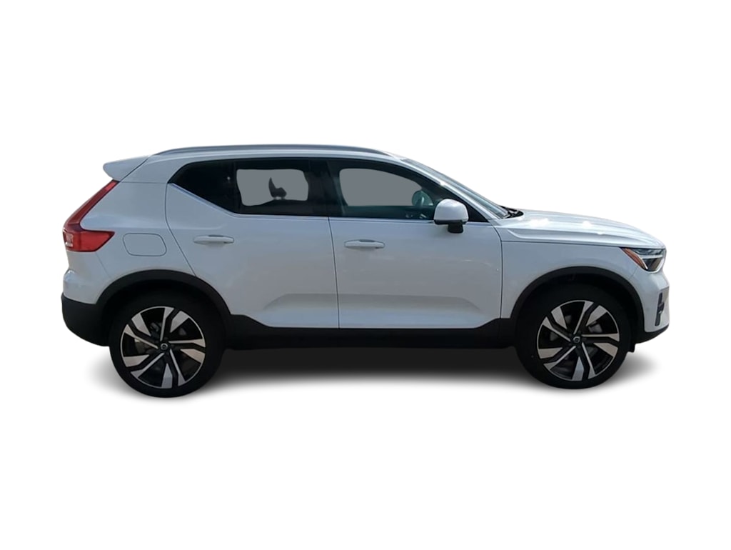 Thumbnail: 2025 Volvo XC40 - 19